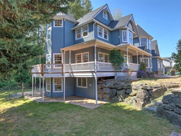 748 Vashon Place NE, Renton WA 98059