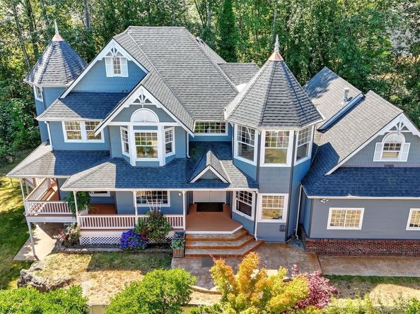 748 Vashon Place NE, Renton WA 98059