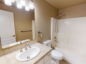 748 Vashon Place NE, Renton WA 98059