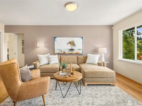 7929 SE 37th Street, Mercer Island WA 98040