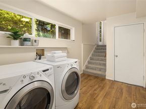 7929 SE 37th Street, Mercer Island WA 98040