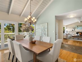 7929 SE 37th Street, Mercer Island WA 98040