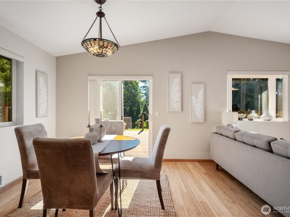 19430 Fremont Avenue N, Shoreline WA 98133