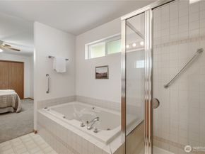 19430 Fremont Avenue N, Shoreline WA 98133