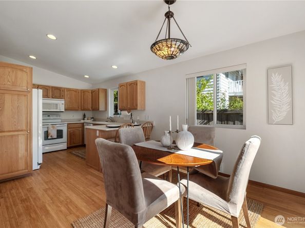 19430 Fremont Avenue N, Shoreline WA 98133
