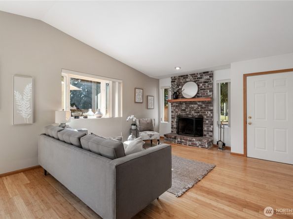 19430 Fremont Avenue N, Shoreline WA 98133