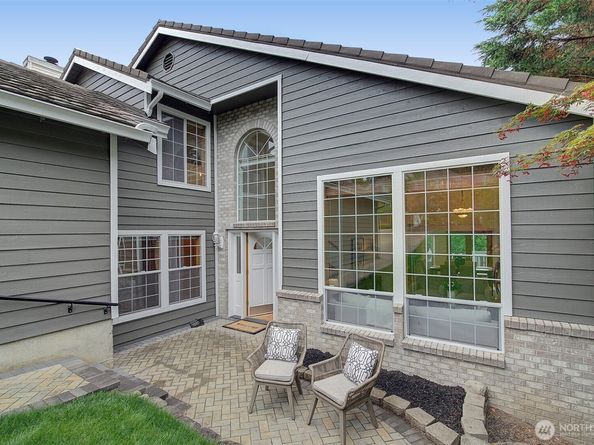 1502 223rd Place NE, Sammamish WA 98074