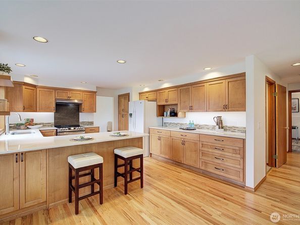 1502 223rd Place NE, Sammamish WA 98074