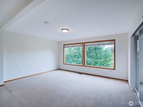 1502 223rd Place NE, Sammamish WA 98074