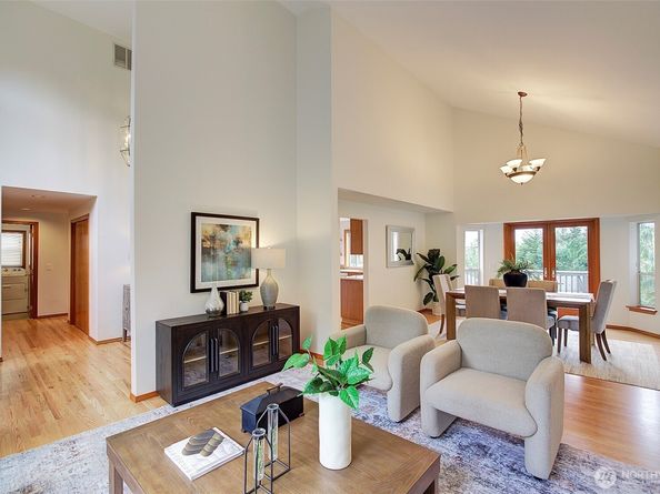 1502 223rd Place NE, Sammamish WA 98074