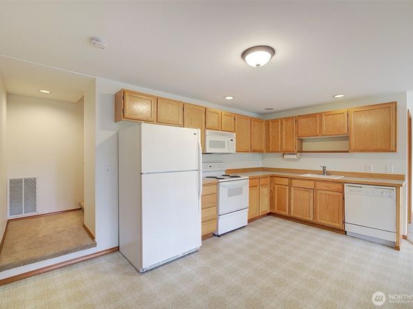 1502 223rd Place NE, Sammamish WA 98074