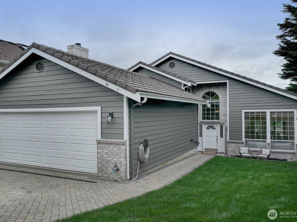 1502 223rd Place NE, Sammamish WA 98074