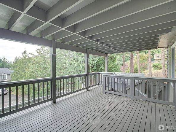 1502 223rd Place NE, Sammamish WA 98074