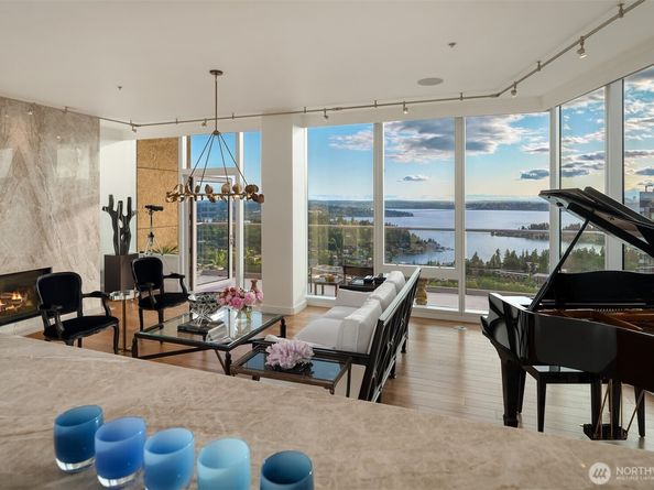 10700 NE 4th Street 4202, Bellevue WA 98004