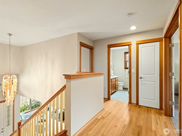 20027 10th Avenue W, Lynnwood WA 98036