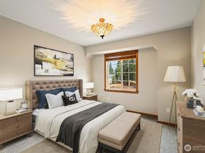 20027 10th Avenue W, Lynnwood WA 98036