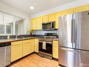 9823 31st Avenue SE A, Everett WA 98208