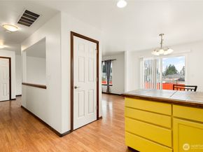 9823 31st Avenue SE A, Everett WA 98208