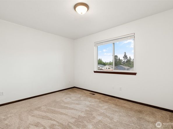 9823 31st Avenue SE A, Everett WA 98208