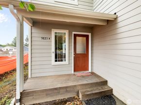 9823 31st Avenue SE A, Everett WA 98208