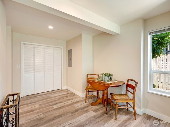 6015 Dexter Avenue A/B, Everett WA 98203