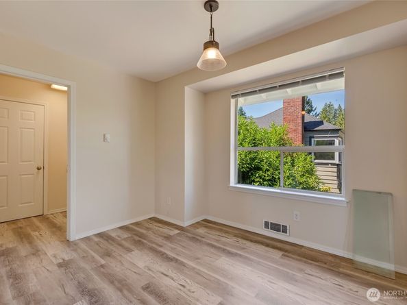 6015 Dexter Avenue A/B, Everett WA 98203