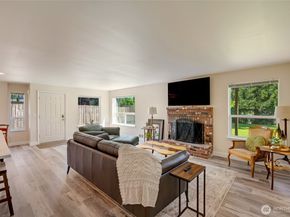 6015 Dexter Avenue A/B, Everett WA 98203