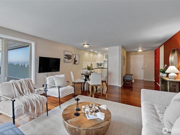 1600 43rd Avenue E 201, Seattle WA 98112