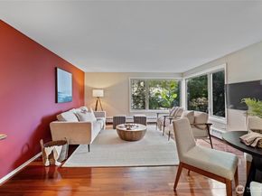 1600 43rd Avenue E 201, Seattle WA 98112