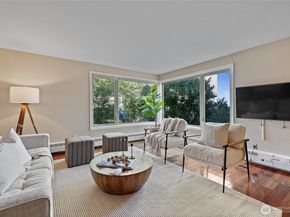 1600 43rd Avenue E 201, Seattle WA 98112