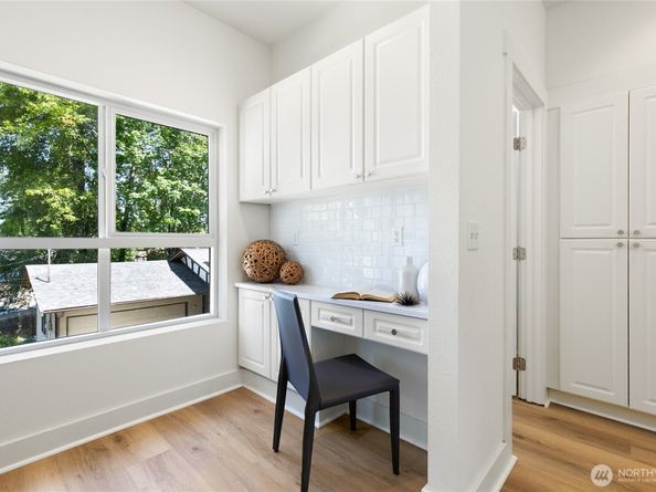 6816 NE 153rd Place D, Kenmore WA 98028