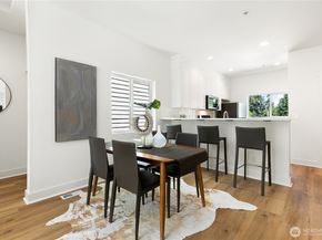 6816 NE 153rd Place D, Kenmore WA 98028