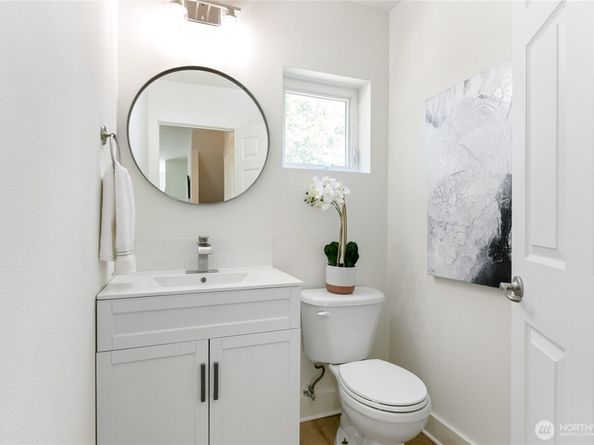 6816 NE 153rd Place D, Kenmore WA 98028