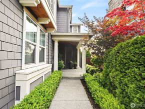 6511 108th Avenue NE 3, Kirkland WA 98033