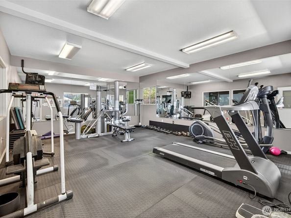 15433 Country Club Drive B102, Mill Creek WA 98012