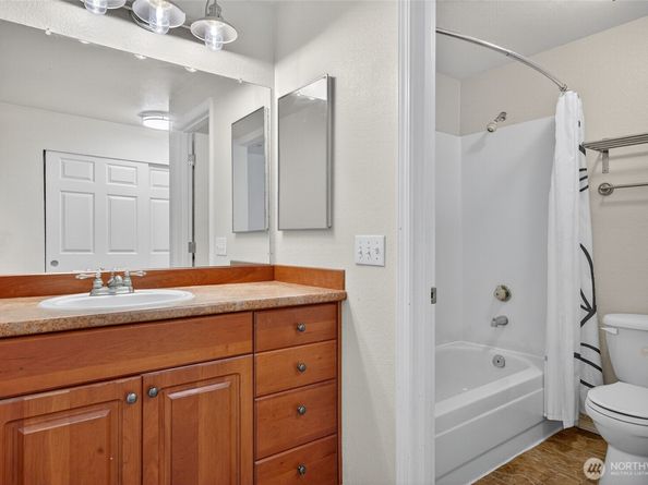 15433 Country Club Drive B102, Mill Creek WA 98012