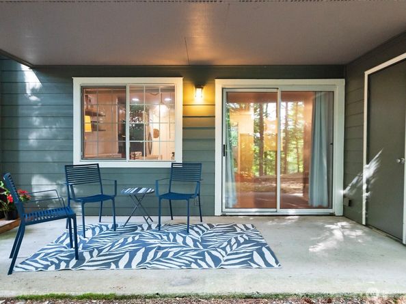 15433 Country Club Drive B102, Mill Creek WA 98012