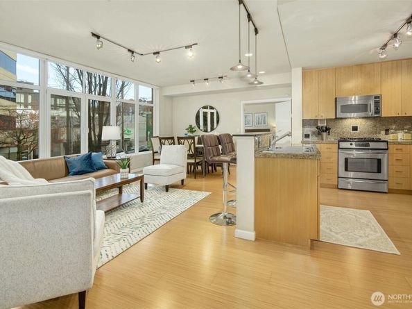 17 W Mercer Street 212, Seattle WA 98119