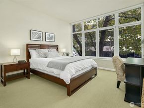 17 W Mercer Street 212, Seattle WA 98119