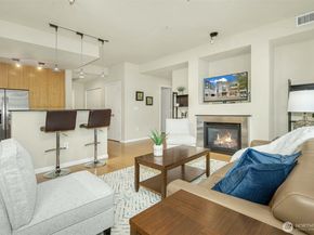 17 W Mercer Street 212, Seattle WA 98119
