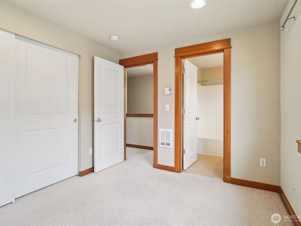 9211 Ashworth Avenue N B, Seattle WA 98103
