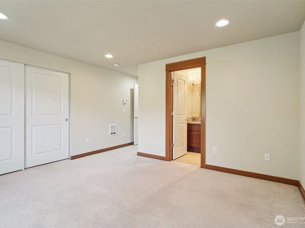 9211 Ashworth Avenue N B, Seattle WA 98103