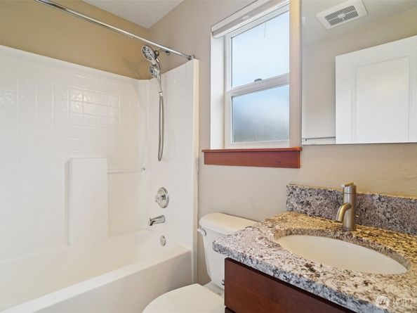 9211 Ashworth Avenue N B, Seattle WA 98103