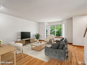 9211 Ashworth Avenue N B, Seattle WA 98103