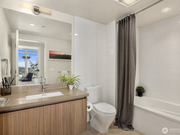 583 Battery Street 3802, Seattle WA 98121