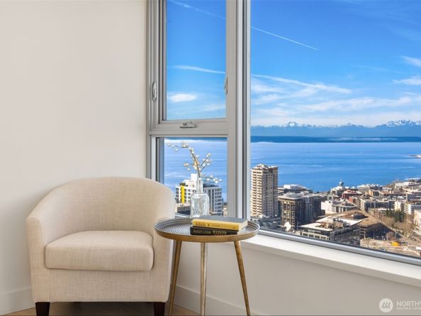 583 Battery Street 3802, Seattle WA 98121