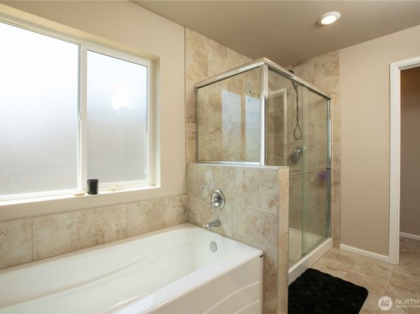 1041 Timberline Avenue, Bremerton WA 98312
