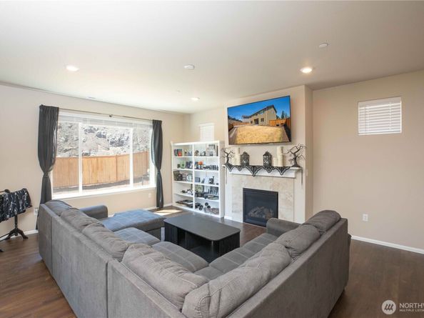 1041 Timberline Avenue, Bremerton WA 98312