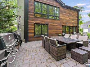 655 Floyd Street, Englewood Cliffs NJ 07632