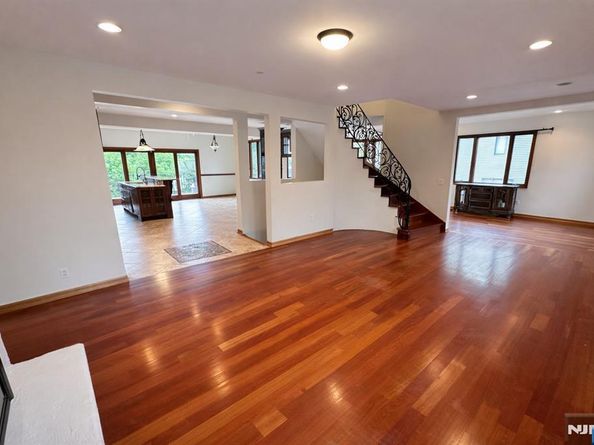416 Oncrest Terrace, Cliffside Park NJ 07010